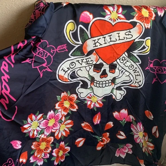 Ed Hardy Black love kills slowly Scarf with Skull and Floral Design - Picture 3 of 3